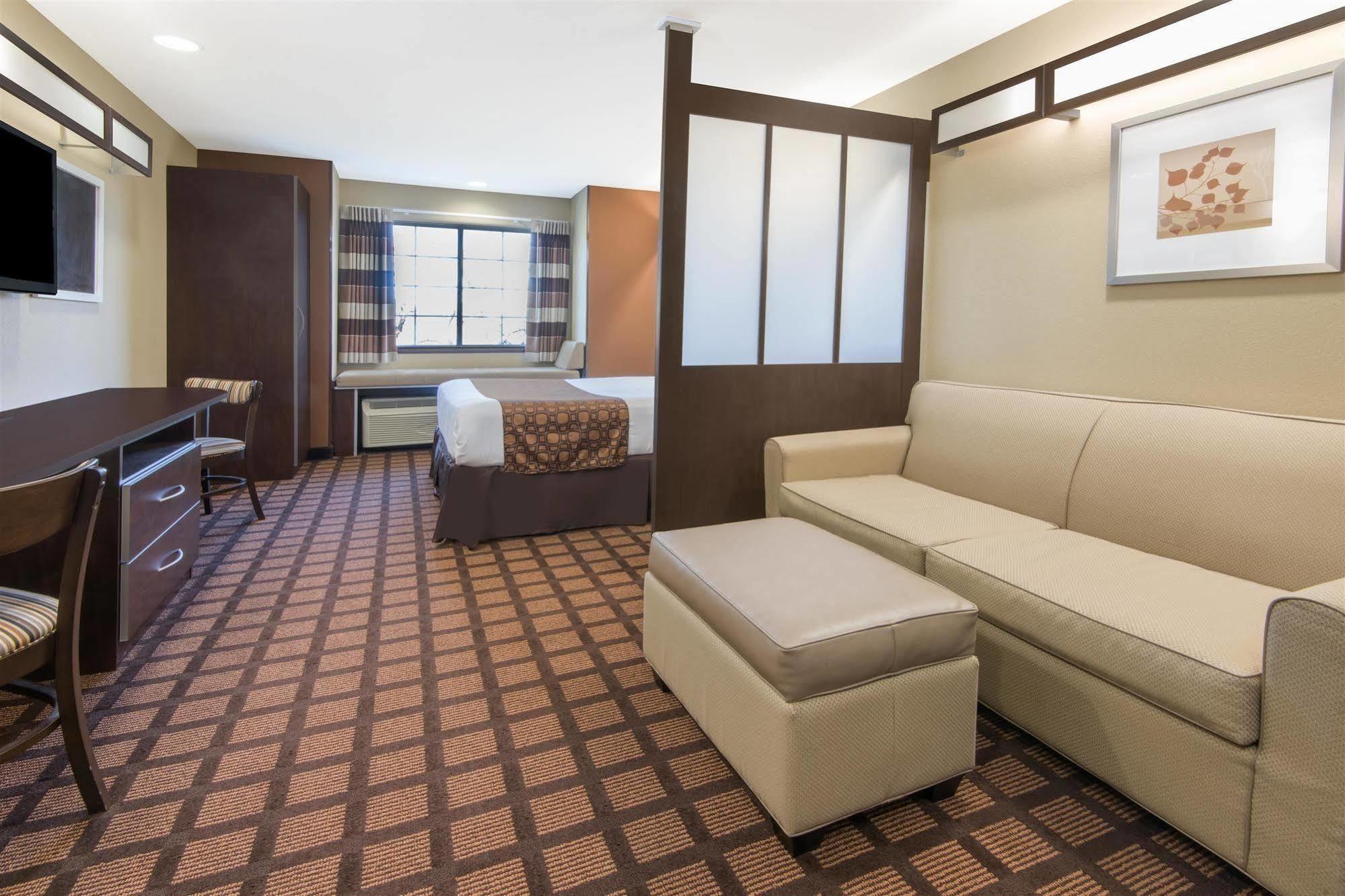 Microtel Inn And Suites North Canton Esterno foto