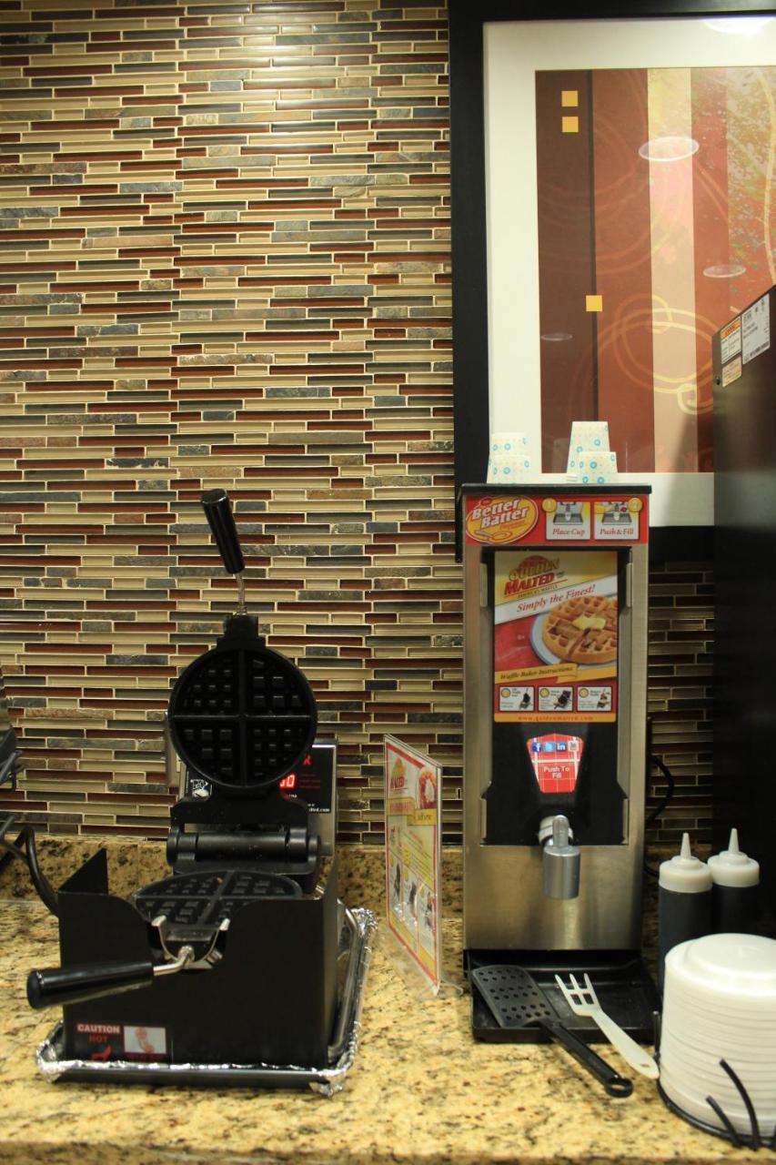 Microtel Inn And Suites North Canton Esterno foto